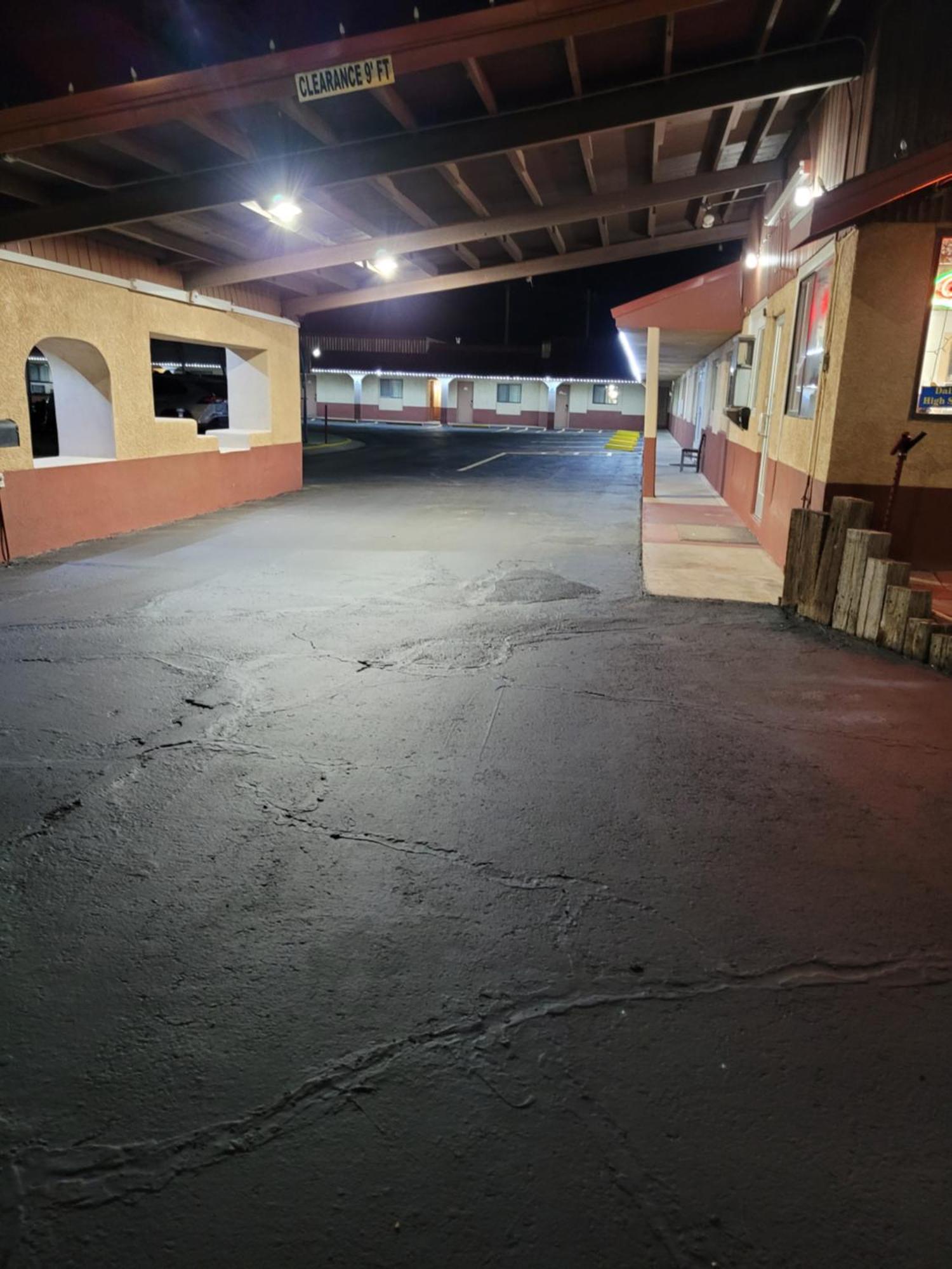 Sands Motel Portales ภายนอก รูปภาพ