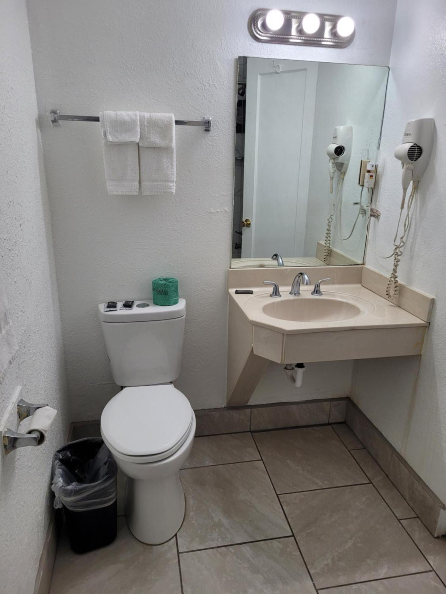 Sands Motel Portales ภายนอก รูปภาพ